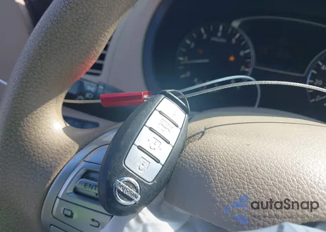 2016 Nissan Altima 2.5/2.5 S/2.5 Sl/2.5 Sr/2.5 Sv из США, поврежденный, VIN 1N4AL3AP1GN368117